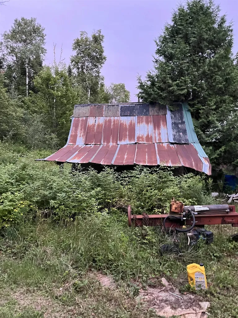 125 Mcconnell Pond Road Brighton VT 05846