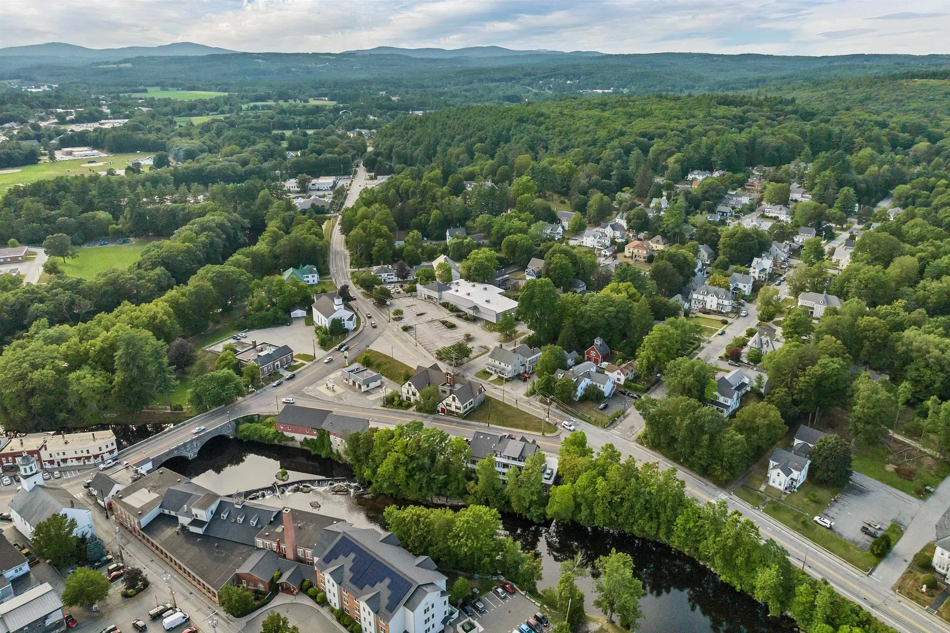 15 Mont Vernon Street Milford NH 03055