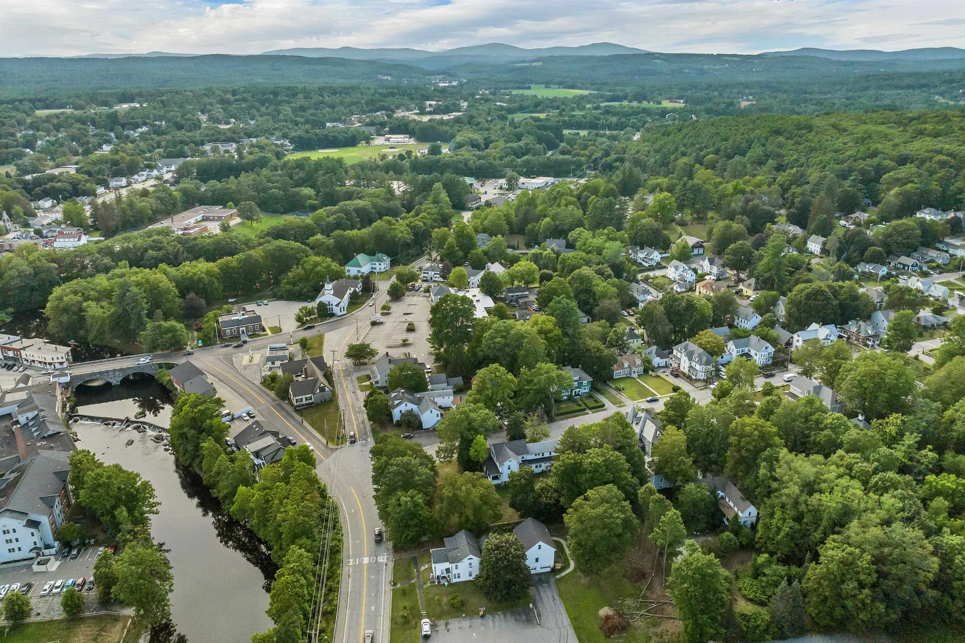 15 Mont Vernon Street Milford NH 03055