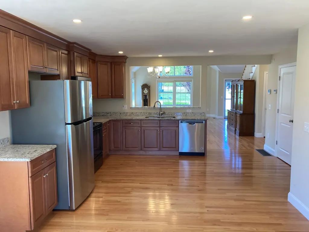 11 Three Ponds Drive Brentwood NH 03833