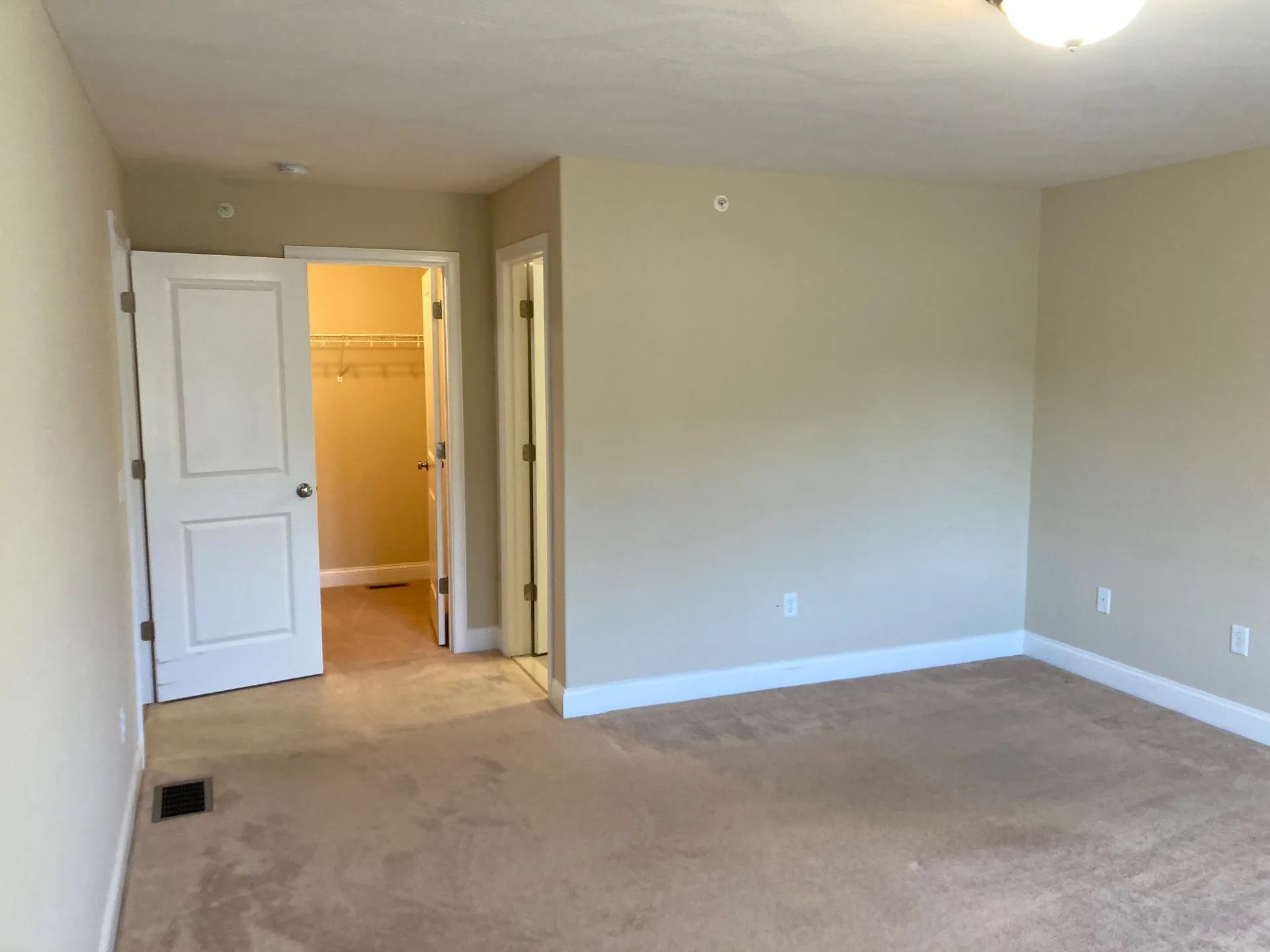 11 Three Ponds Drive Brentwood NH 03833