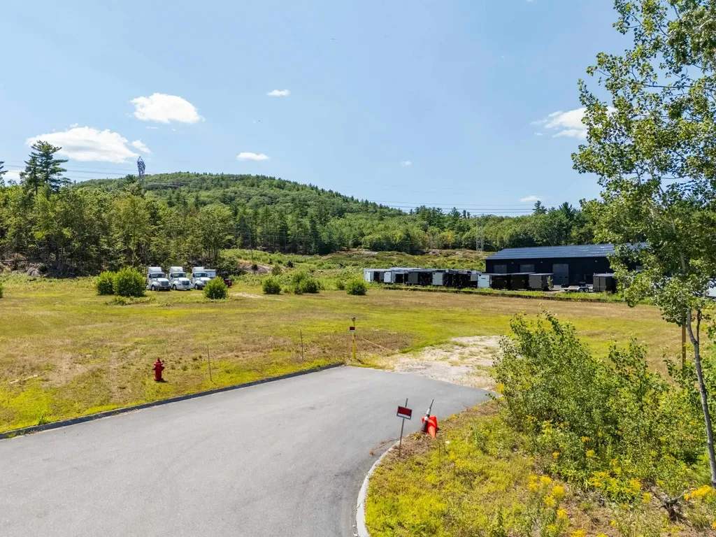 Mast Road Goffstown NH 03045