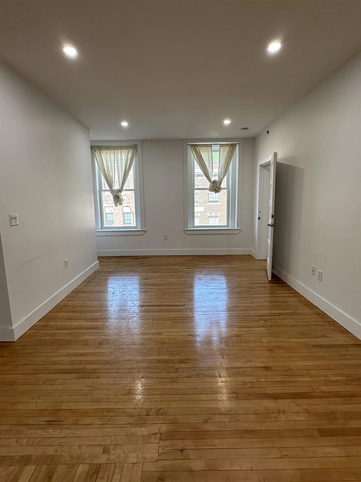 4 Elliot Street Brattleboro VT 05301
