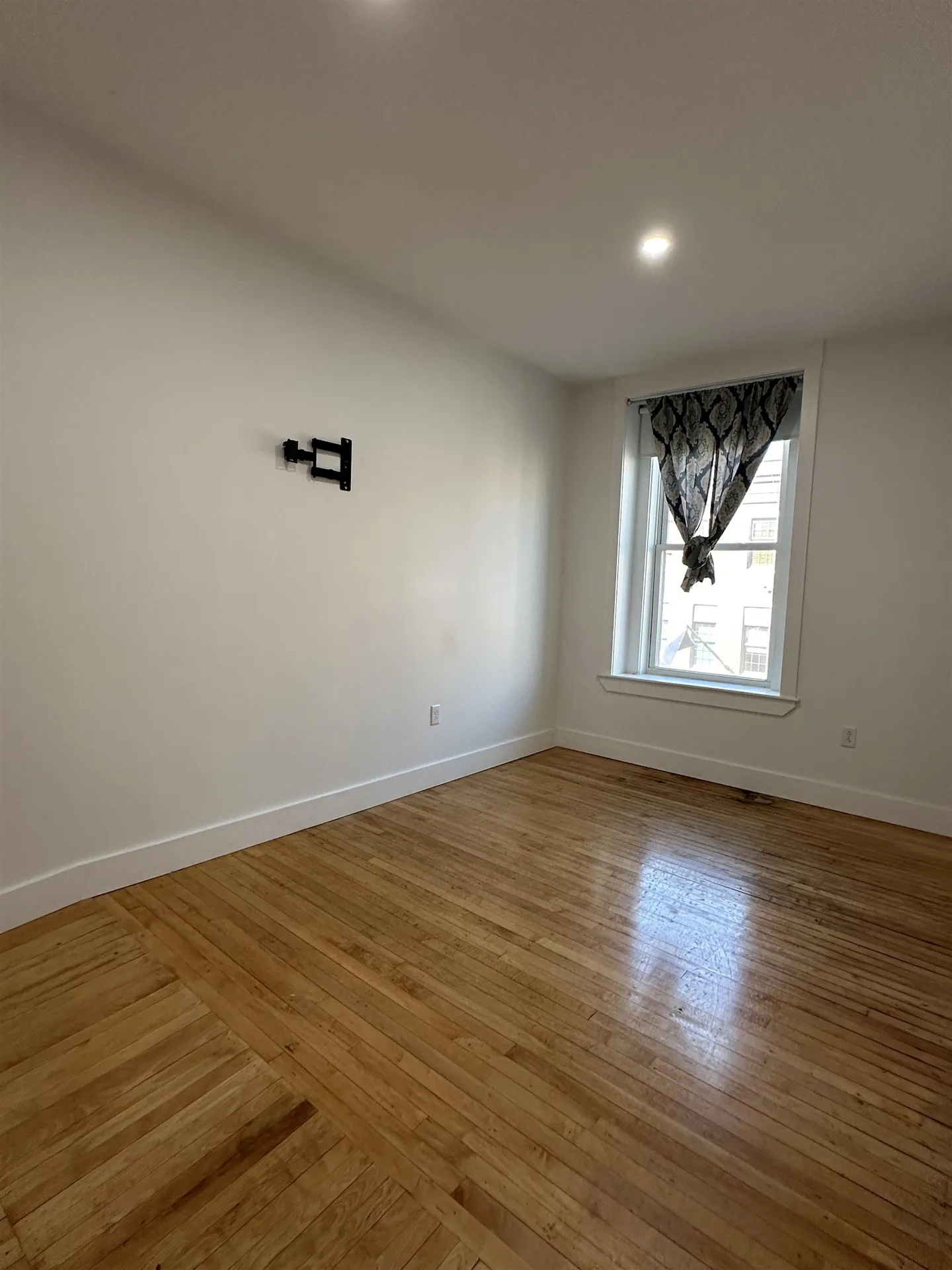 4 Elliot Street Brattleboro VT 05301
