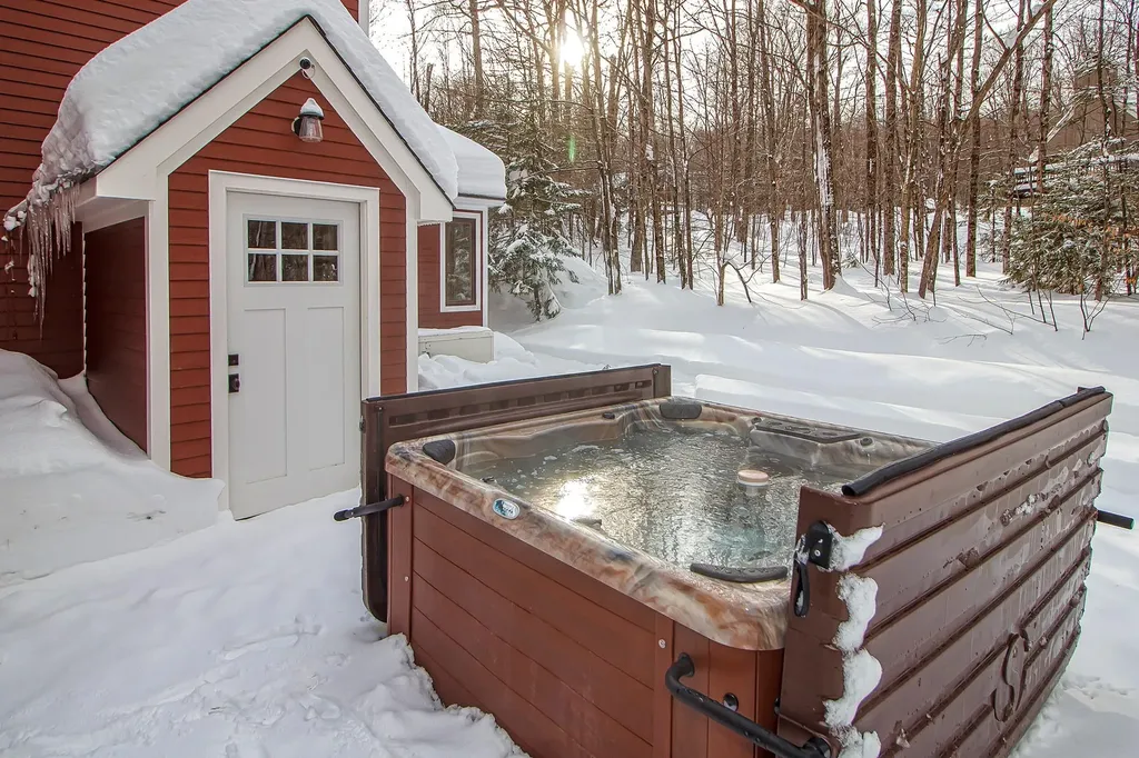 134 Ellis Brook Road Dover VT 05356