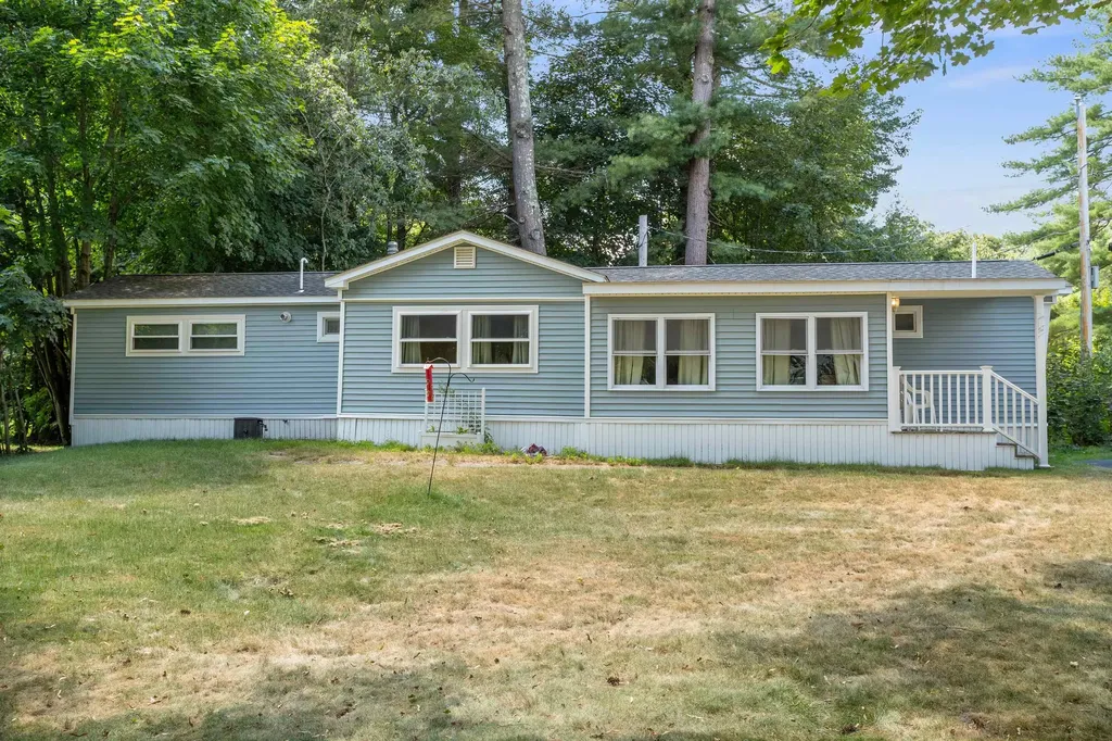 2 Trout Brook Drive Nashua NH 03062