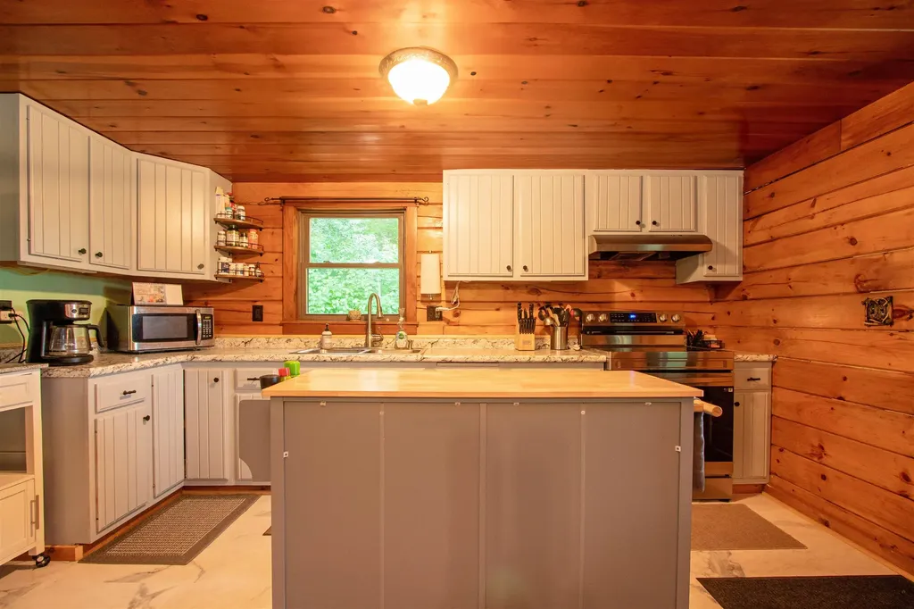 1372 Comerford Dam Road Barnet VT 05821