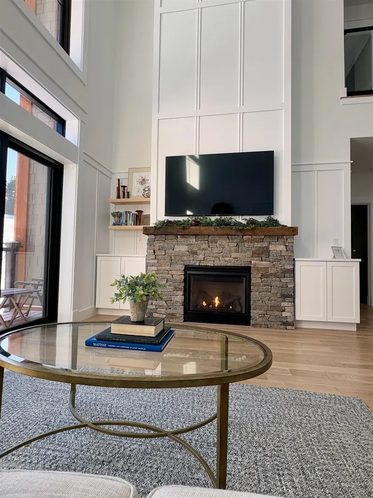 239 Skimobile Road Conway NH 03860