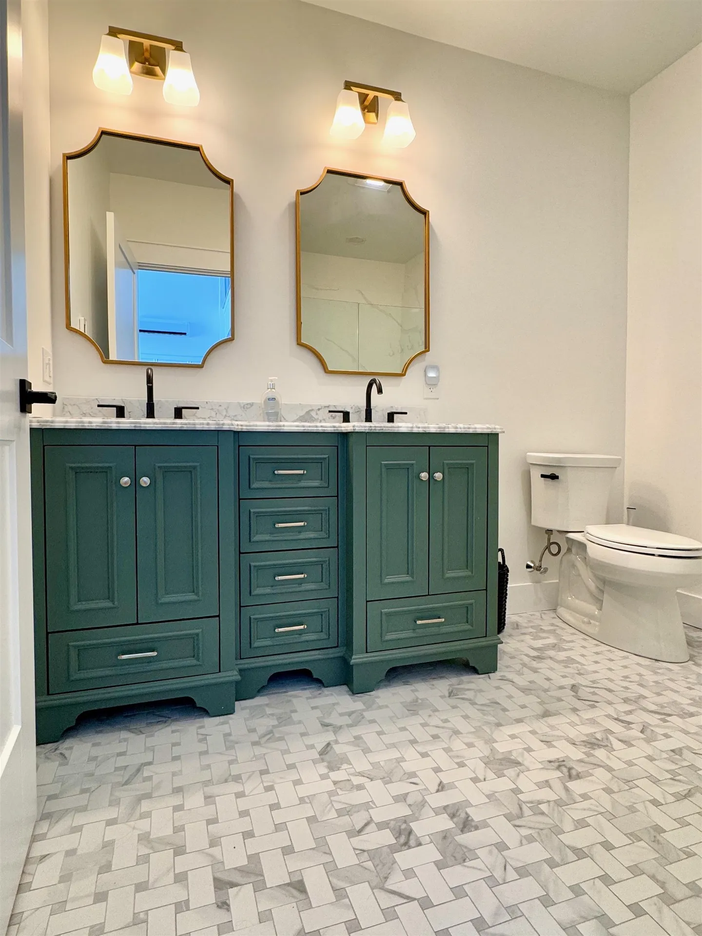 239 Skimobile Road Conway NH 03860