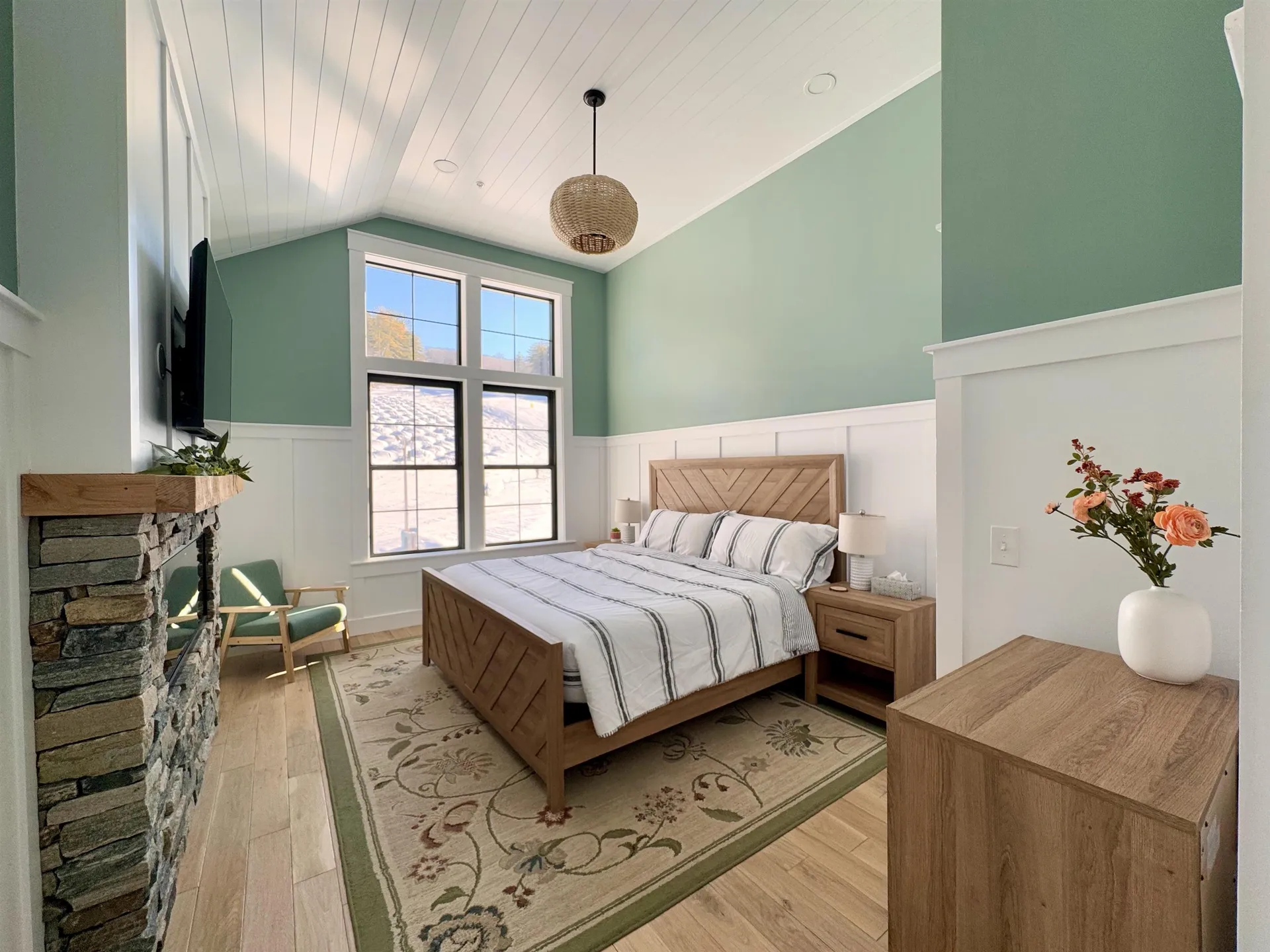 239 Skimobile Road Conway NH 03860