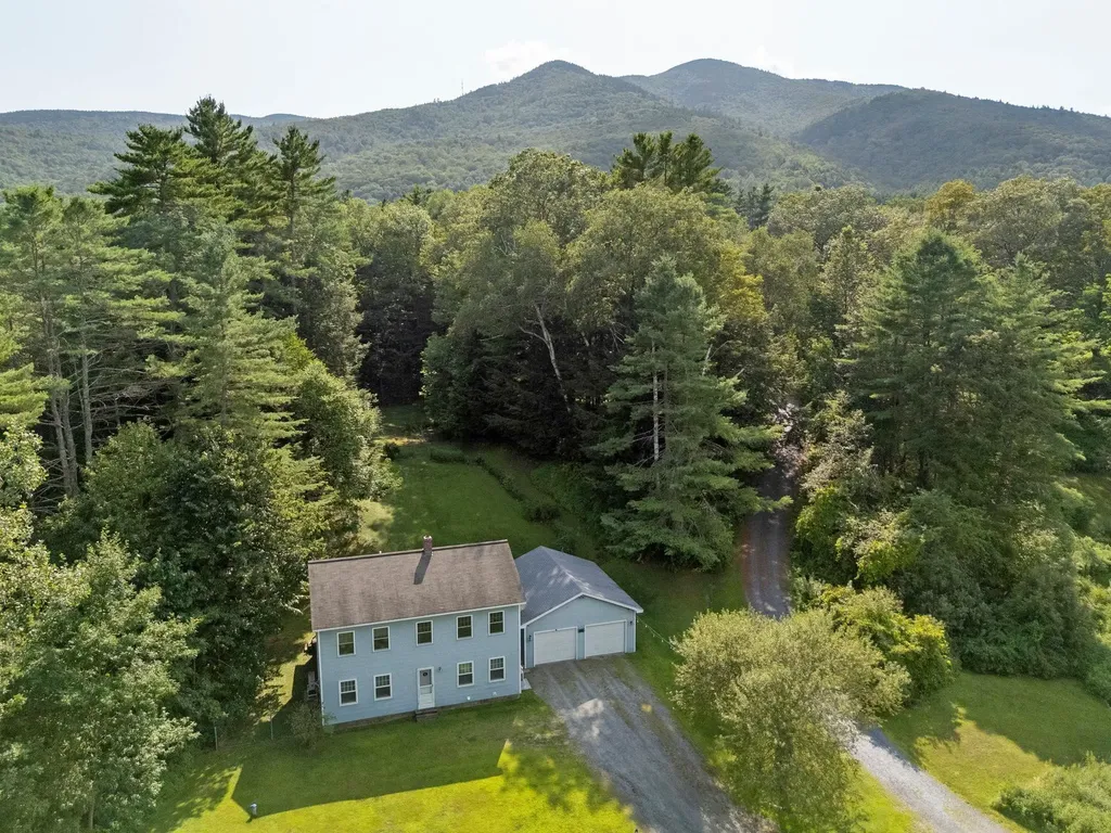 96 Dairy Lane Windsor VT 05089