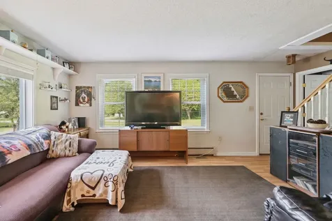 96 Dairy Lane Windsor VT 05089