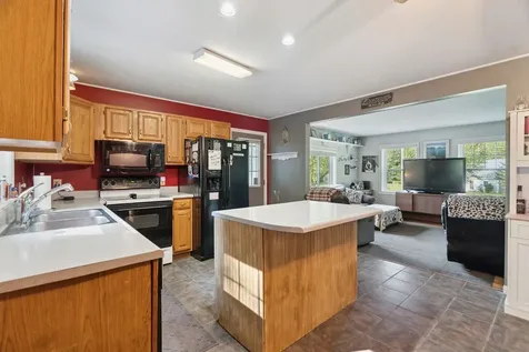 96 Dairy Lane Windsor VT 05089