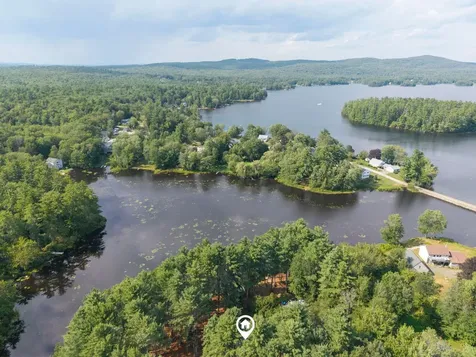 18b Lakeview Drive Northwood NH 03261