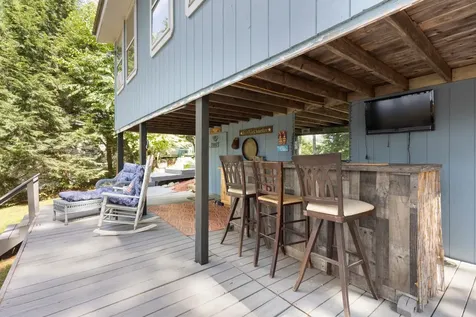 18b Lakeview Drive Northwood NH 03261
