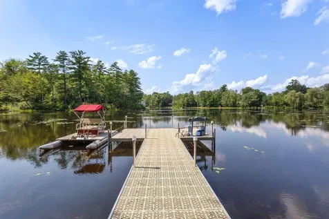 18b Lakeview Drive Northwood NH 03261