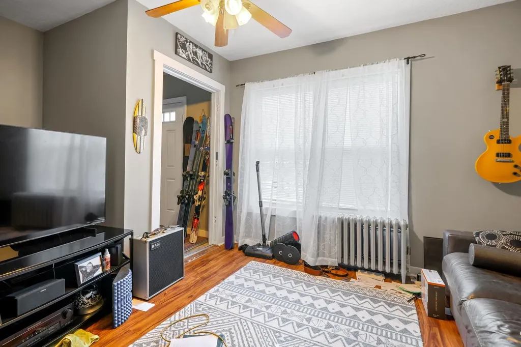 16 Meetinghouse Hill Road New Boston NH 03070