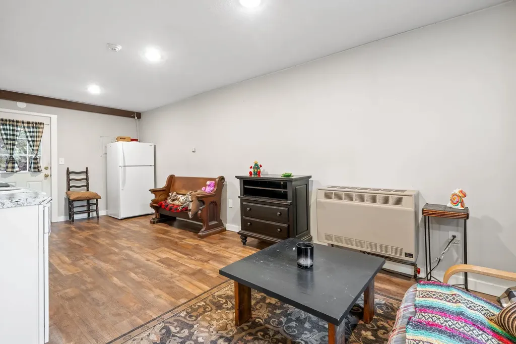 16 Meetinghouse Hill Road New Boston NH 03070