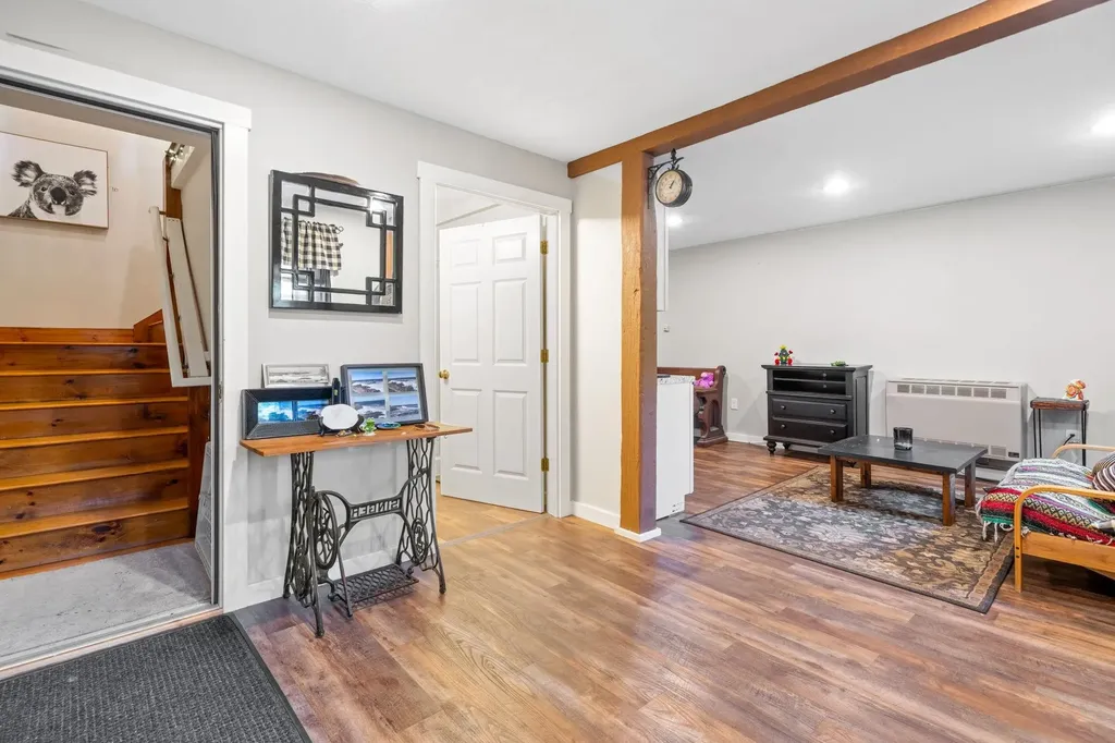 16 Meetinghouse Hill Road New Boston NH 03070