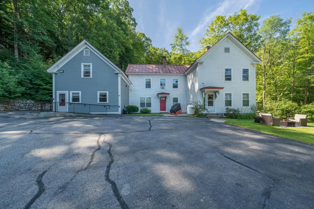 16 Meetinghouse Hill Road New Boston NH 03070