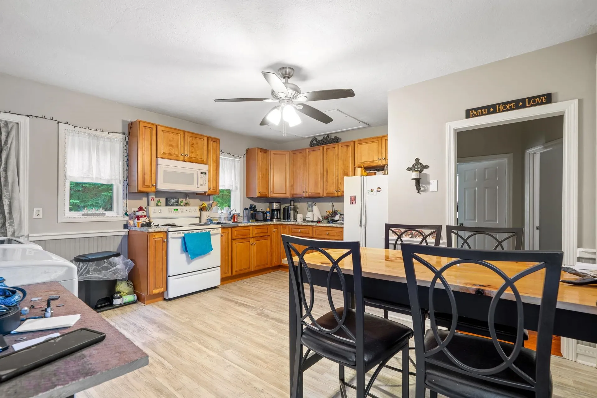 16 Meetinghouse Hill Road New Boston NH 03070