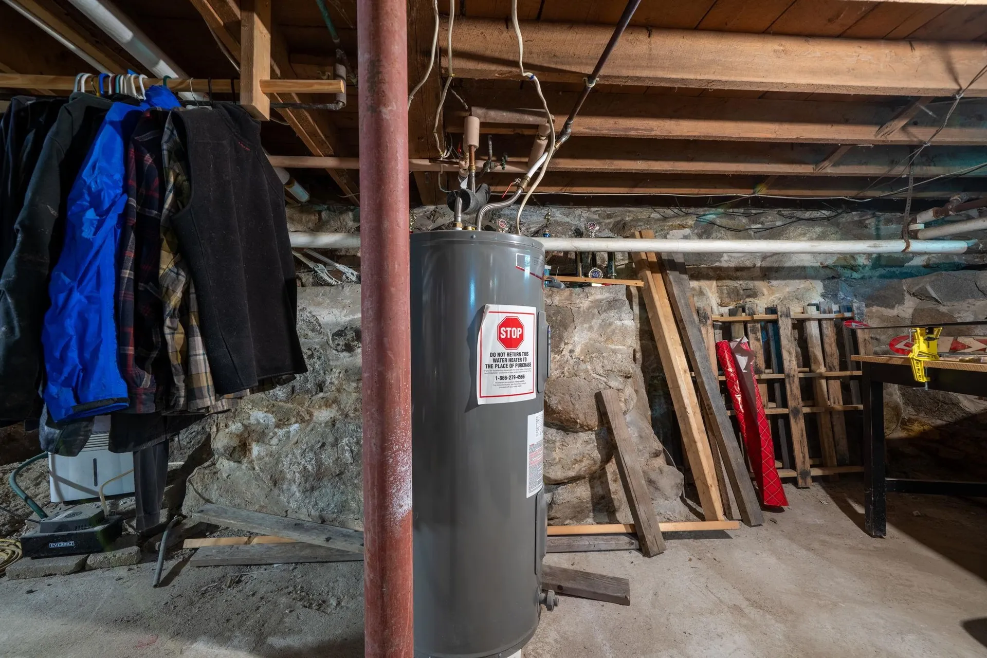 16 Meetinghouse Hill Road New Boston NH 03070