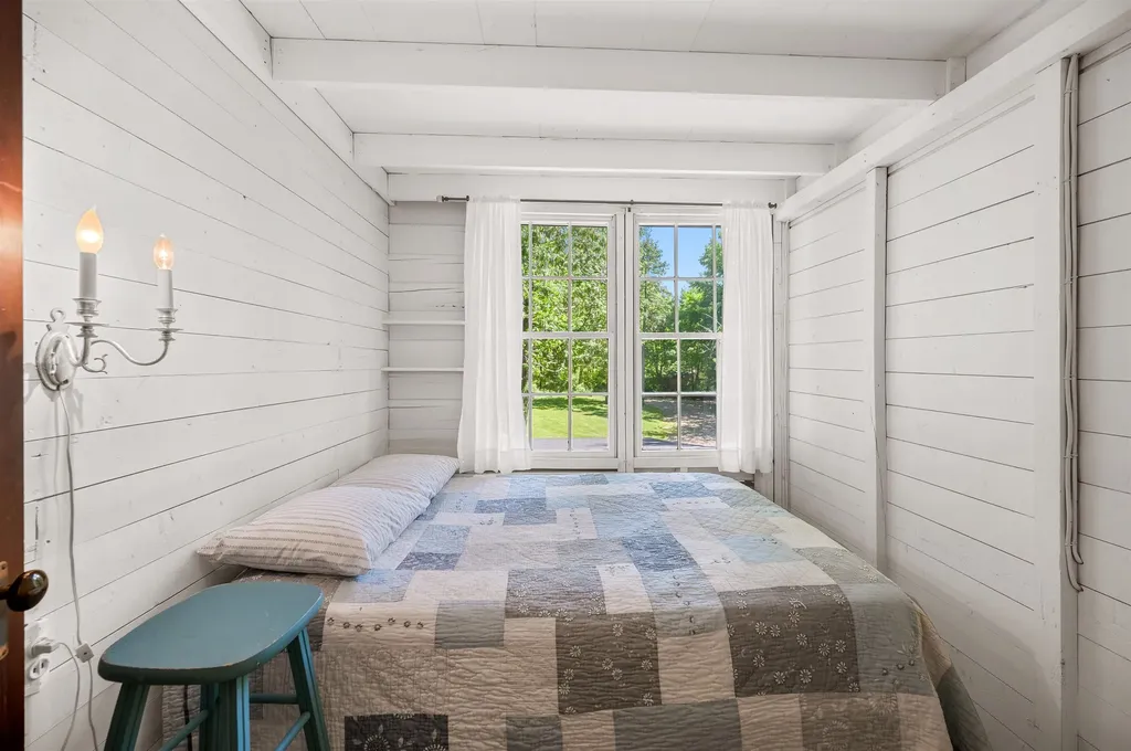 335 W Shore Road South Hero VT 05486