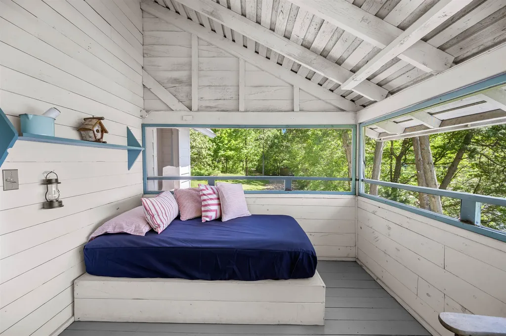 335 W Shore Road South Hero VT 05486