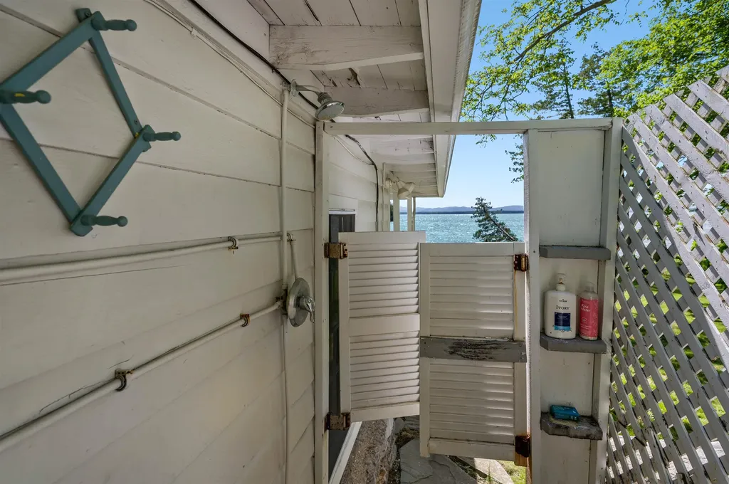 335 W Shore Road South Hero VT 05486