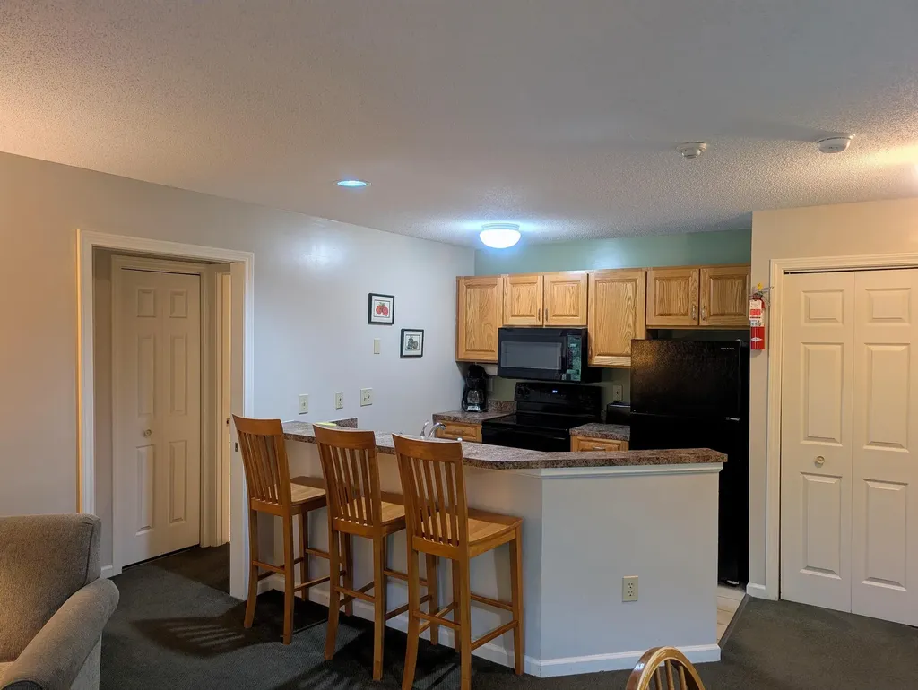 156 Deer Park Drive Woodstock NH 03262