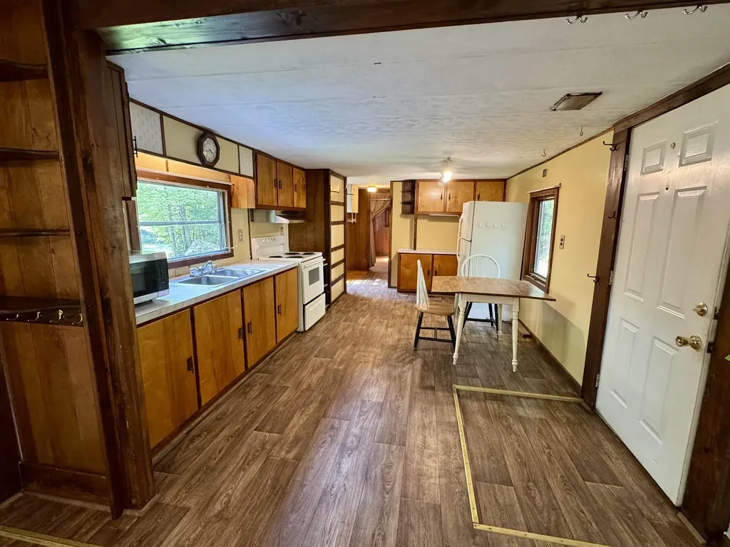 4222 Leighton Hill Road Newbury VT 05081