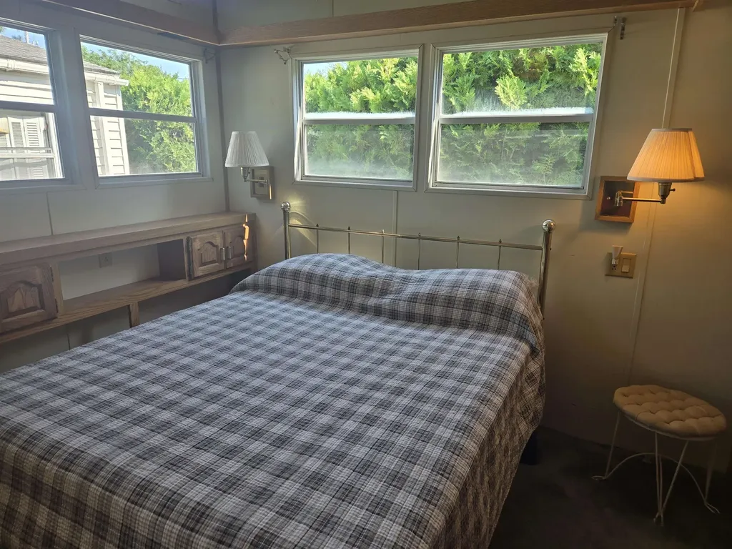 308 State Route 286 Seabrook NH 03874