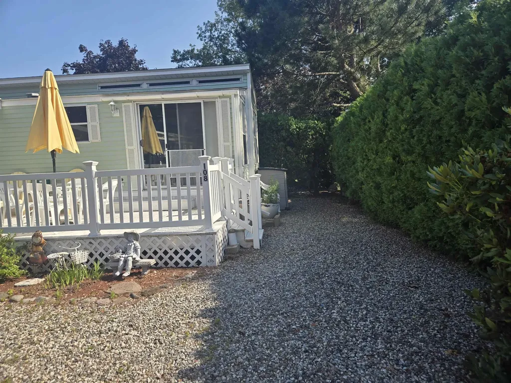 308 State Route 286 Seabrook NH 03874