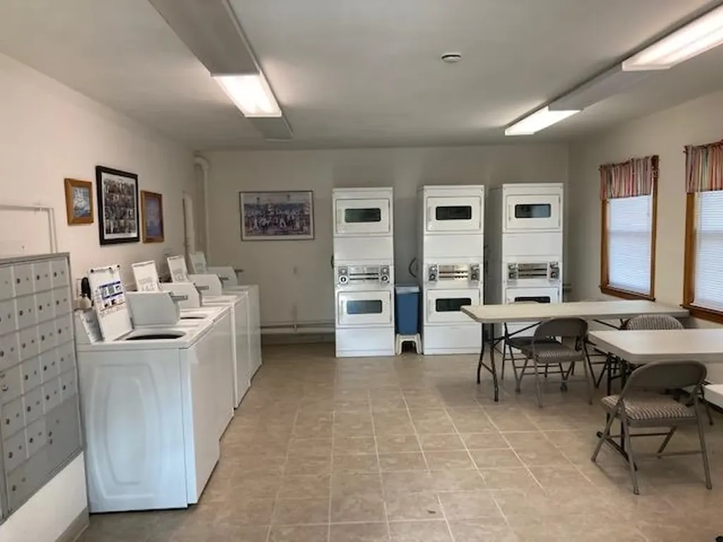 308 State Route 286 Seabrook NH 03874