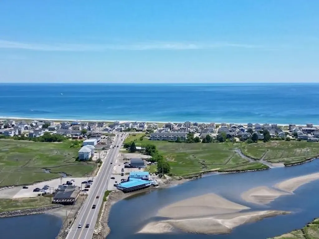 308 State Route 286 Seabrook NH 03874