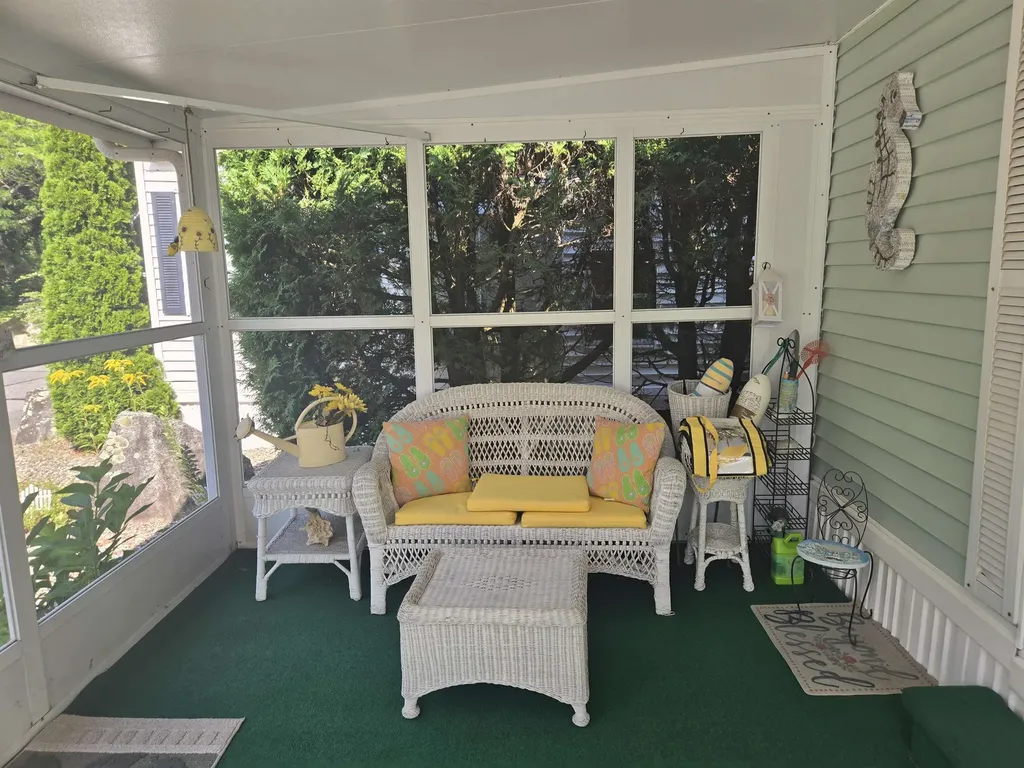 308 State Route 286 Seabrook NH 03874