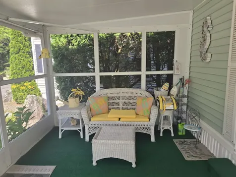 308 State Route 286 Seabrook NH 03874