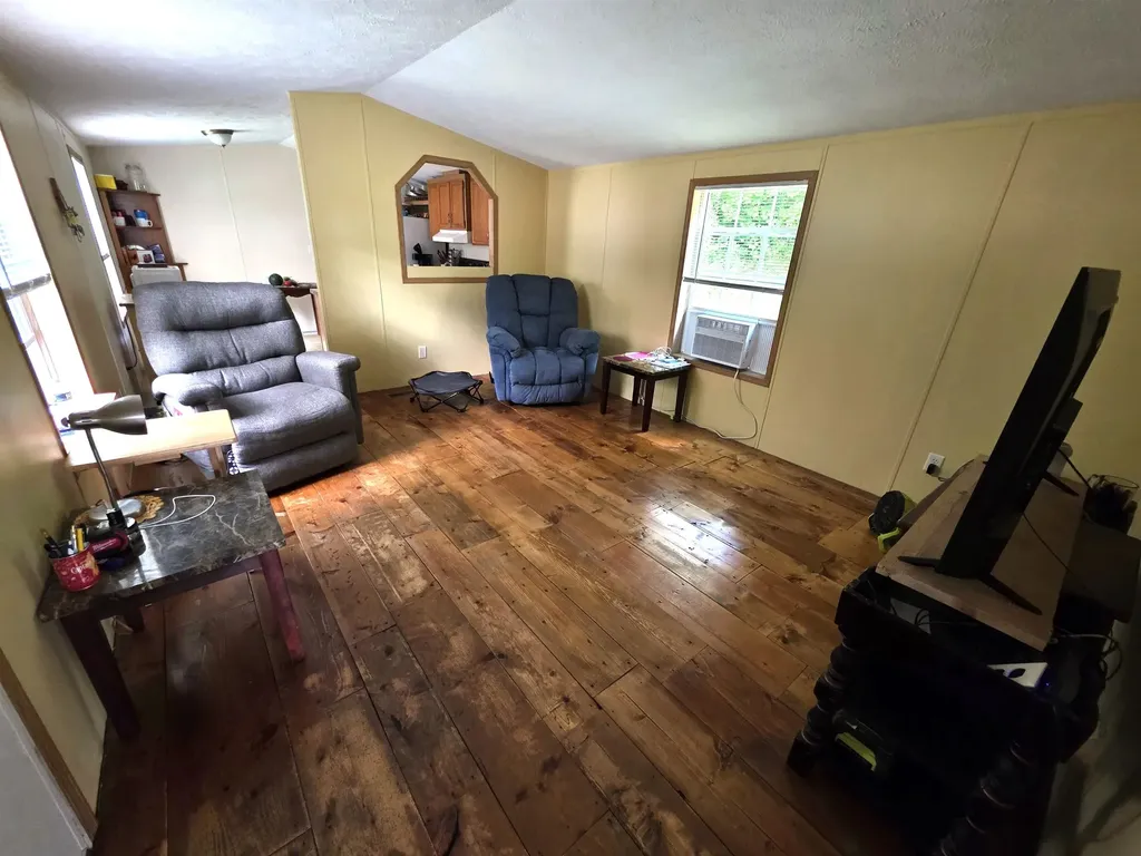 32 Plain Street Barre City VT 05641