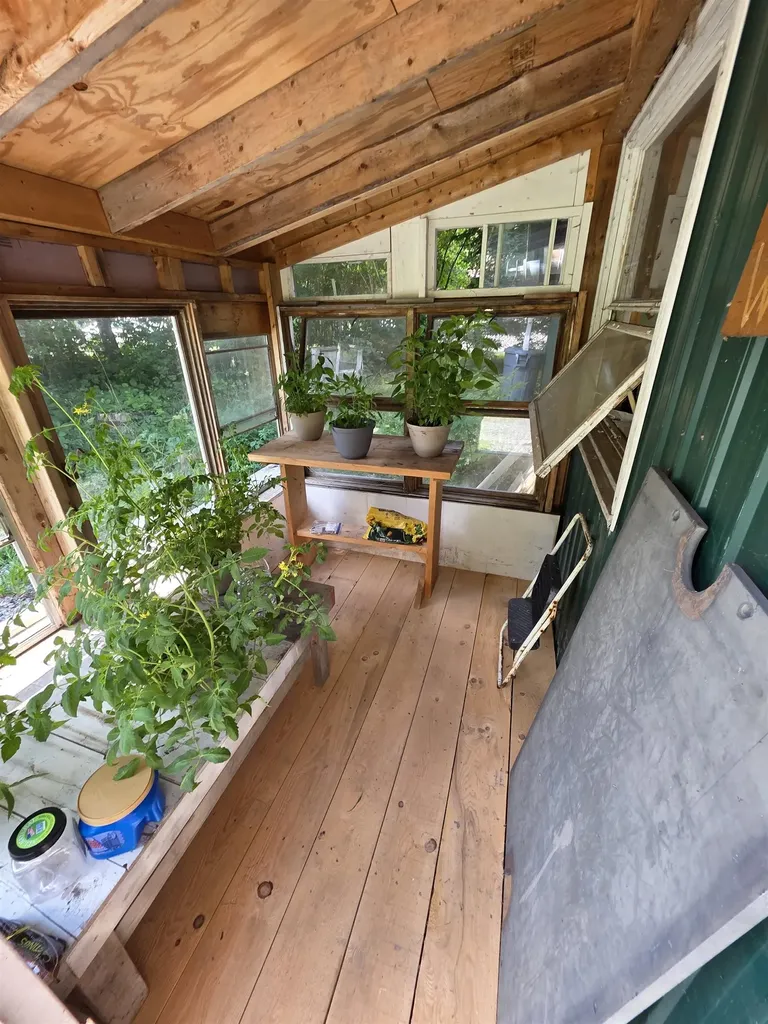 32 Plain Street Barre City VT 05641