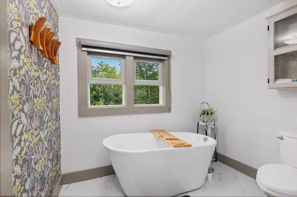 3 Old County Road South Francestown NH 03043