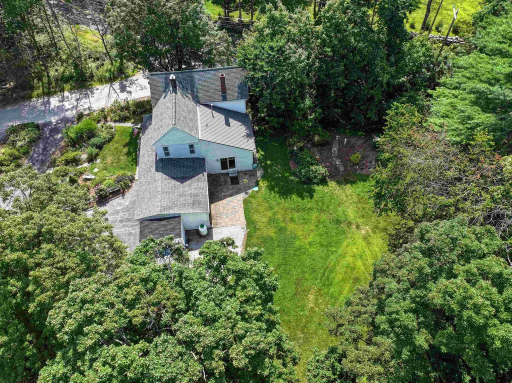 3 Old County Road South Francestown NH 03043