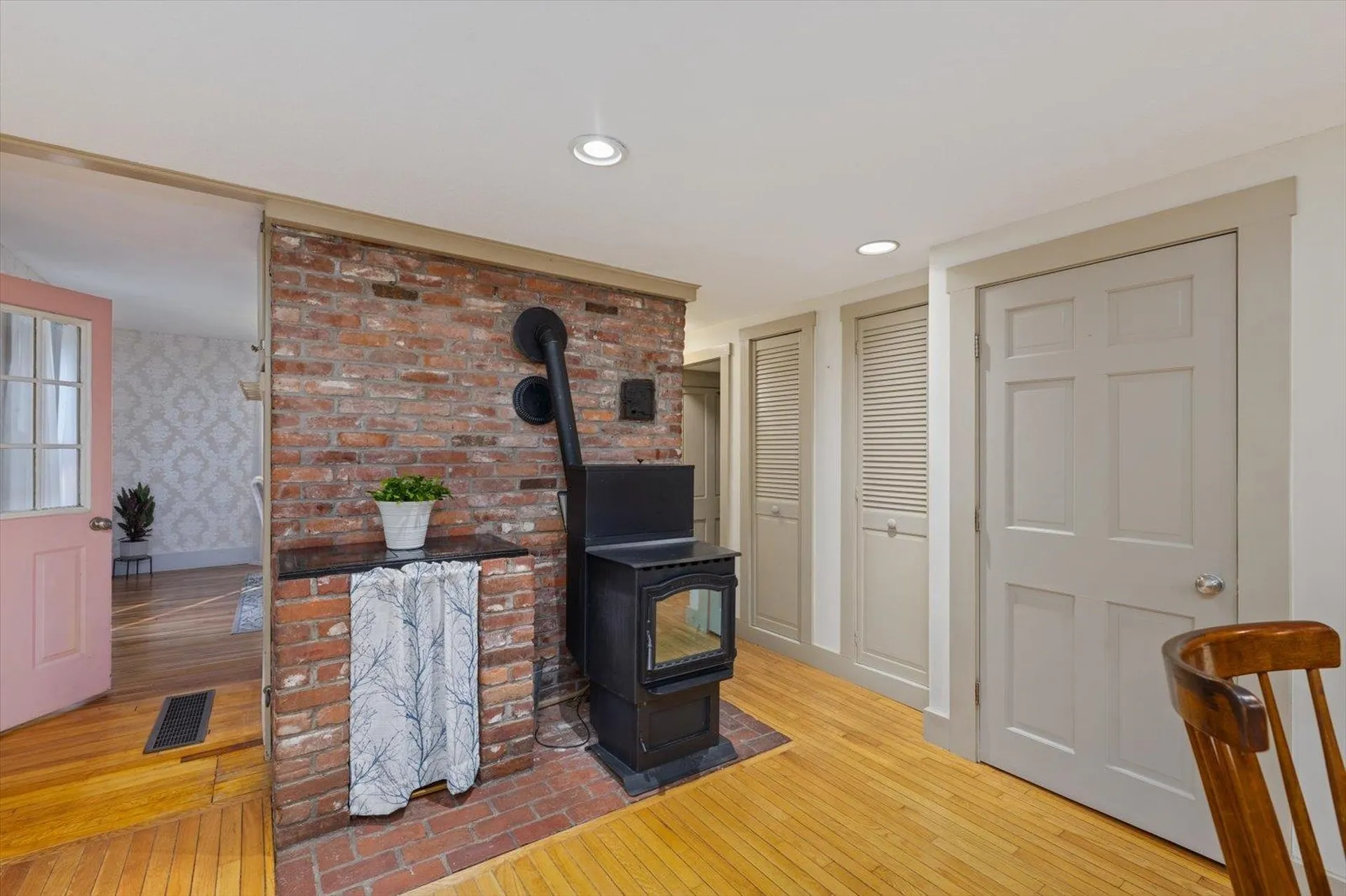 3 Old County Road South Francestown NH 03043