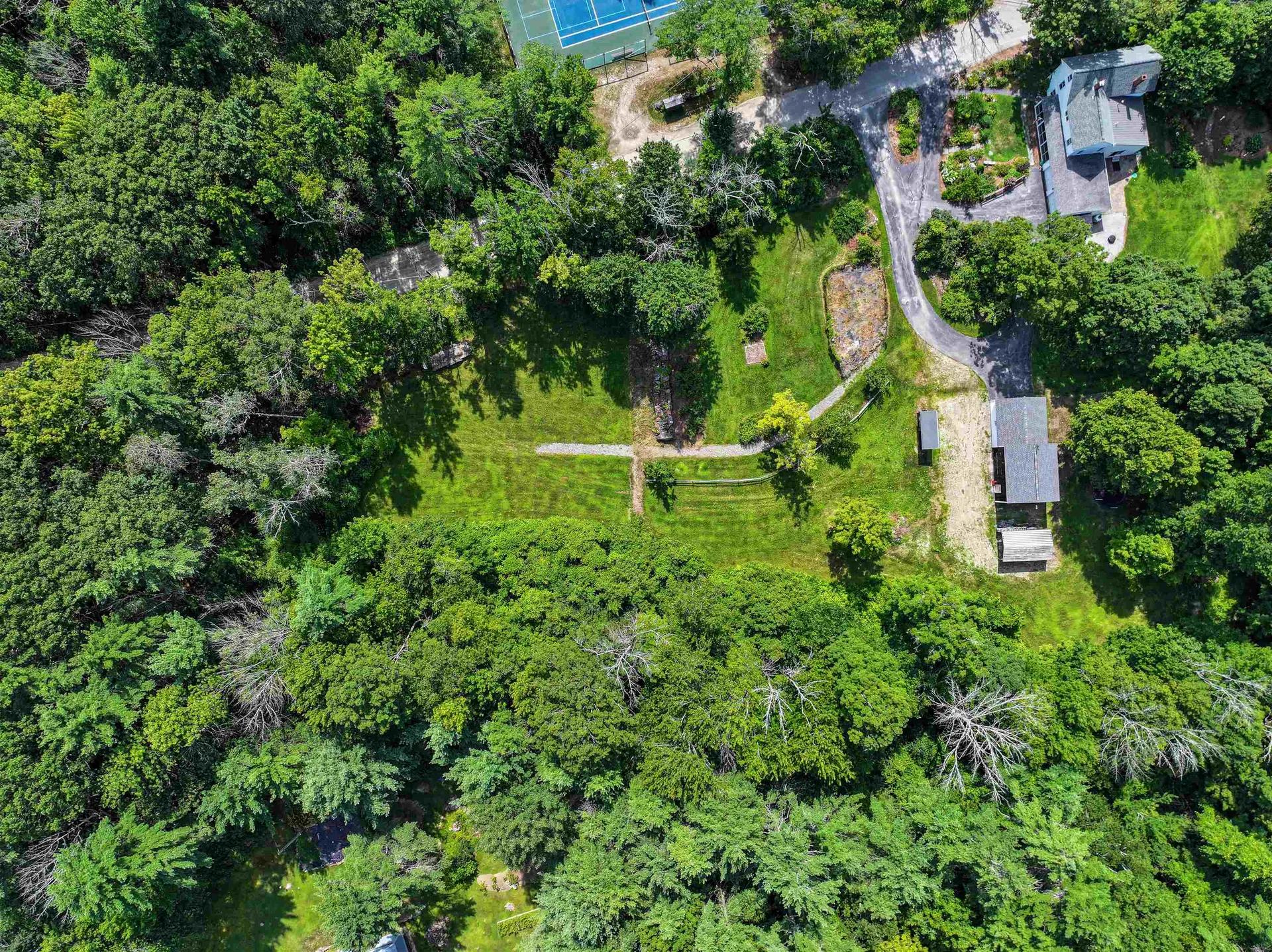 3 Old County Road South Francestown NH 03043