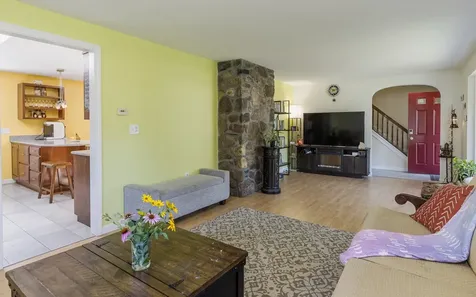 17 Leahy Road Keene NH 03431