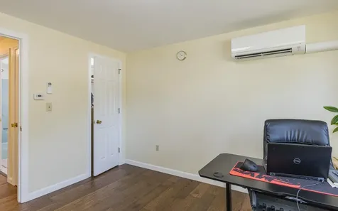 17 Leahy Road Keene NH 03431