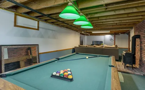 17 Leahy Road Keene NH 03431