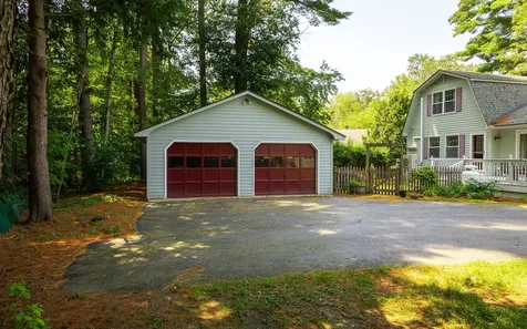 17 Leahy Road Keene NH 03431