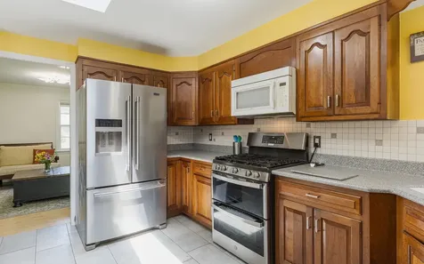 17 Leahy Road Keene NH 03431