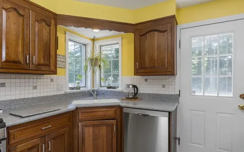 17 Leahy Road Keene NH 03431