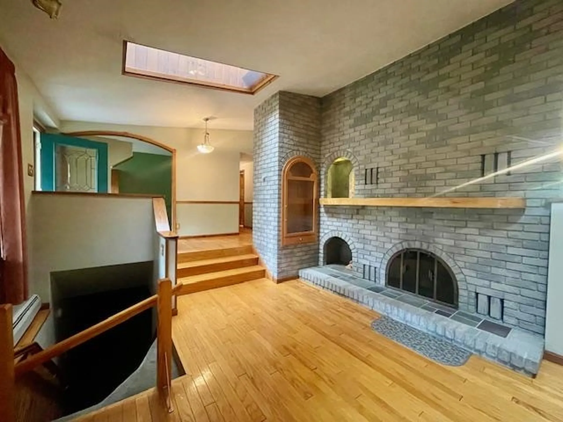 29 Hubbard Grove Road Shelburne NH 03581